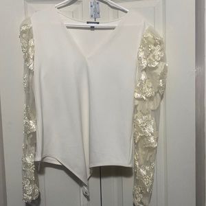 Beautiful of white Express lace sleeve bodysuit